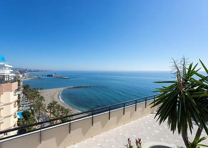 & Center * Marbella